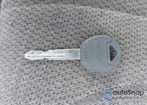 2004 Dodge Dakota Sport/Sxt from USA, damaged, VIN 1D7HL38K345757492